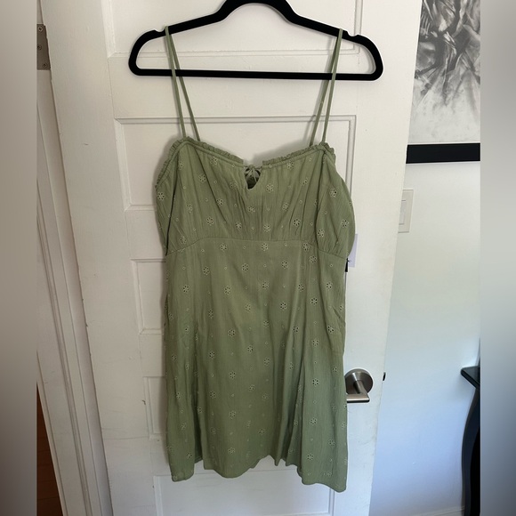 BNWT O’Neil Kaline Mini Dress - Picture 2 of 11